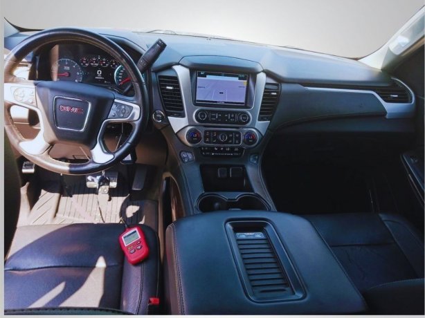2017 Gmc Yukon XL SLT photo 3