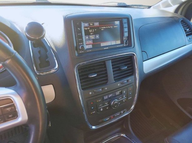 2017 Dodge Grand Caravan GT photo 4