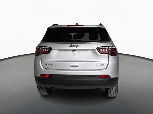 2025 Jeep Compass North Edition Latitude photo 3