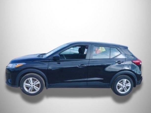 2023 Nissan Kicks S photo 3