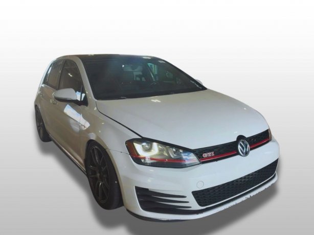 2016 Volkswagen Golf GTI photo 2